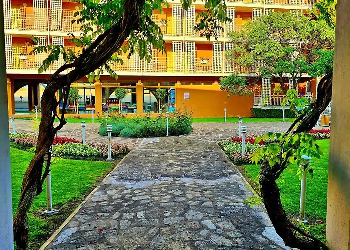 несебър бийч Σάνι Μπιτς